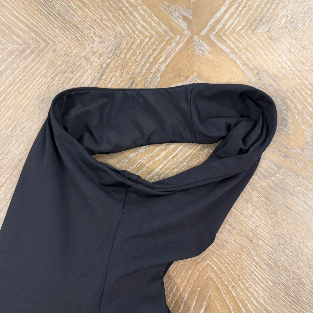 BECCA Rock Solid Gold Buckle Bandeau One Piece Swimsuit Black Medium NWOT